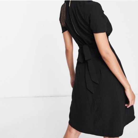 Dresses & Skirts - Closet London US 12 Black wrap Women's Dress